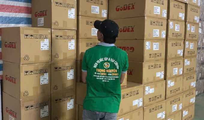 Bốc xếp ở Long An